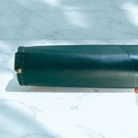 2019 Starbucks Mermaid Phillipines Green Teal Travel Organizer New Years Book - Picture 8 of 8